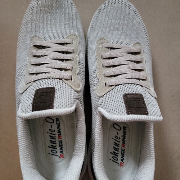 Johnnie-O Range Runner Sneakers Men’s Size 8 | Light Gray Knit | New No Box - Picture 1 of 5